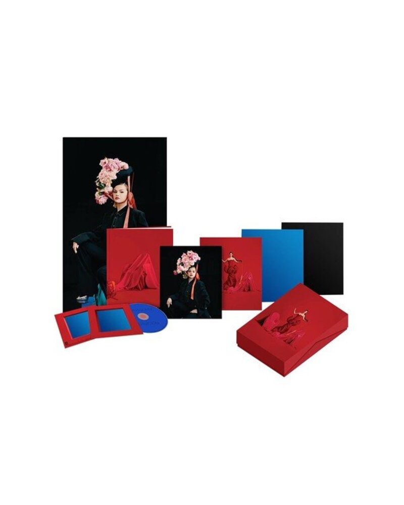 Selena Gomez – Revelacion (CD) — viršelis