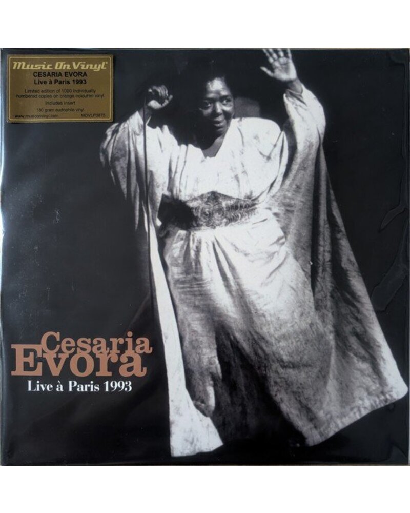 EVORA CESARIA: LIVE À PARIS 1993 1LP — LP viršelis